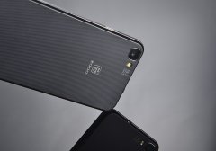 中國卓普推出兩款基于阿里云系統(tǒng)的智能手機(jī)