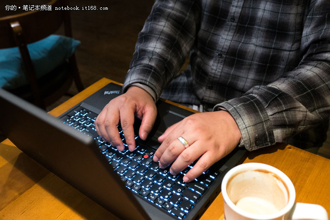 續(xù)航、散熱與功耗：T560表現(xiàn)全能平衡