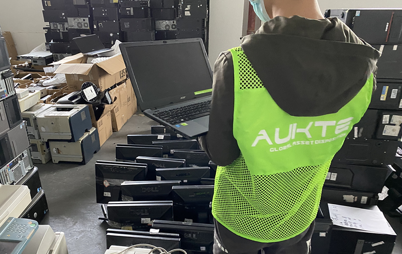 關于回收后的筆記本電腦外殼是如何翻新的？以何種形式再次流入市